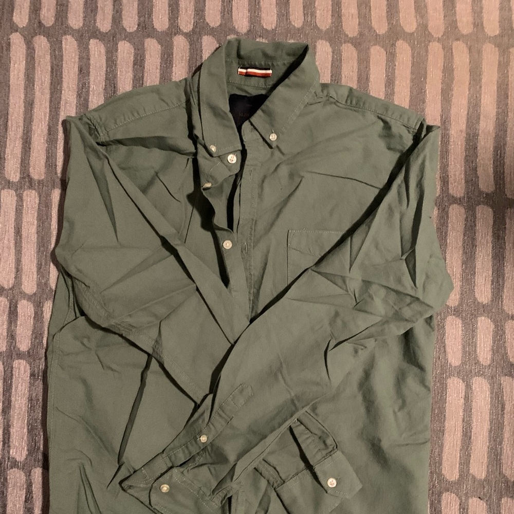 Men’s M slim fit Cotton On button down